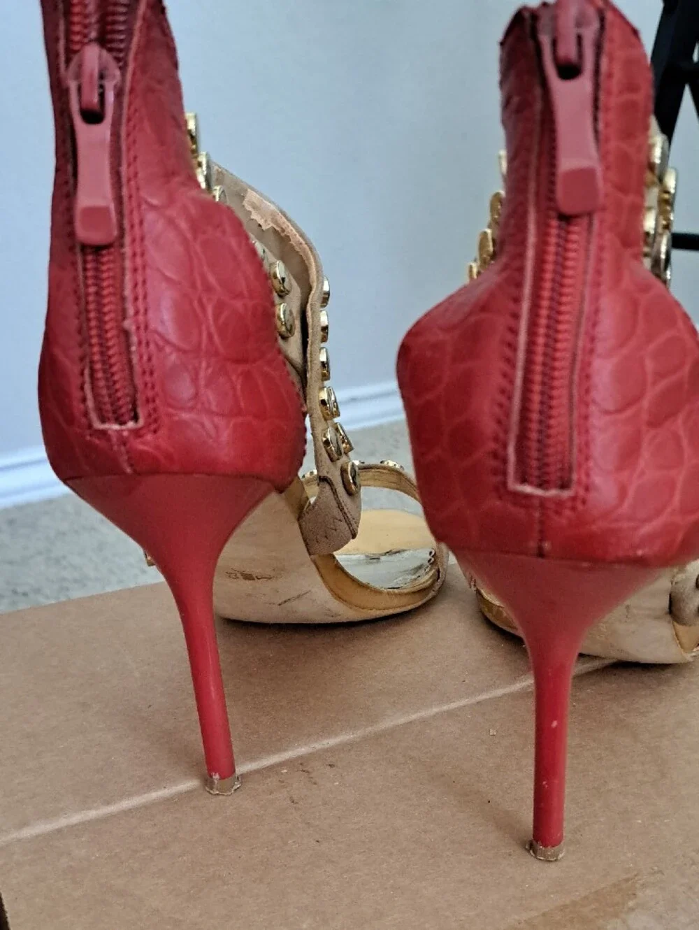 bebe high heel